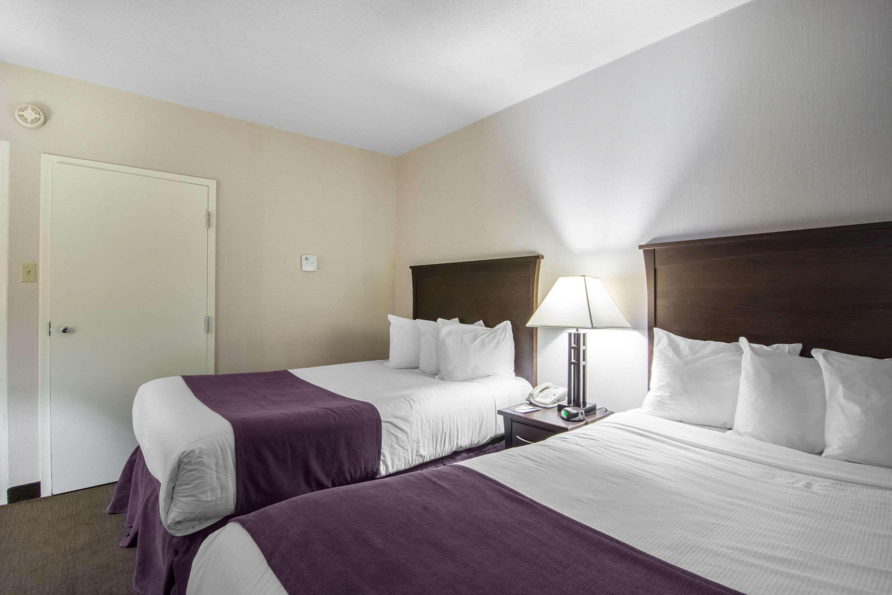 Quality Inn & Suites Yellowknife Exterior foto