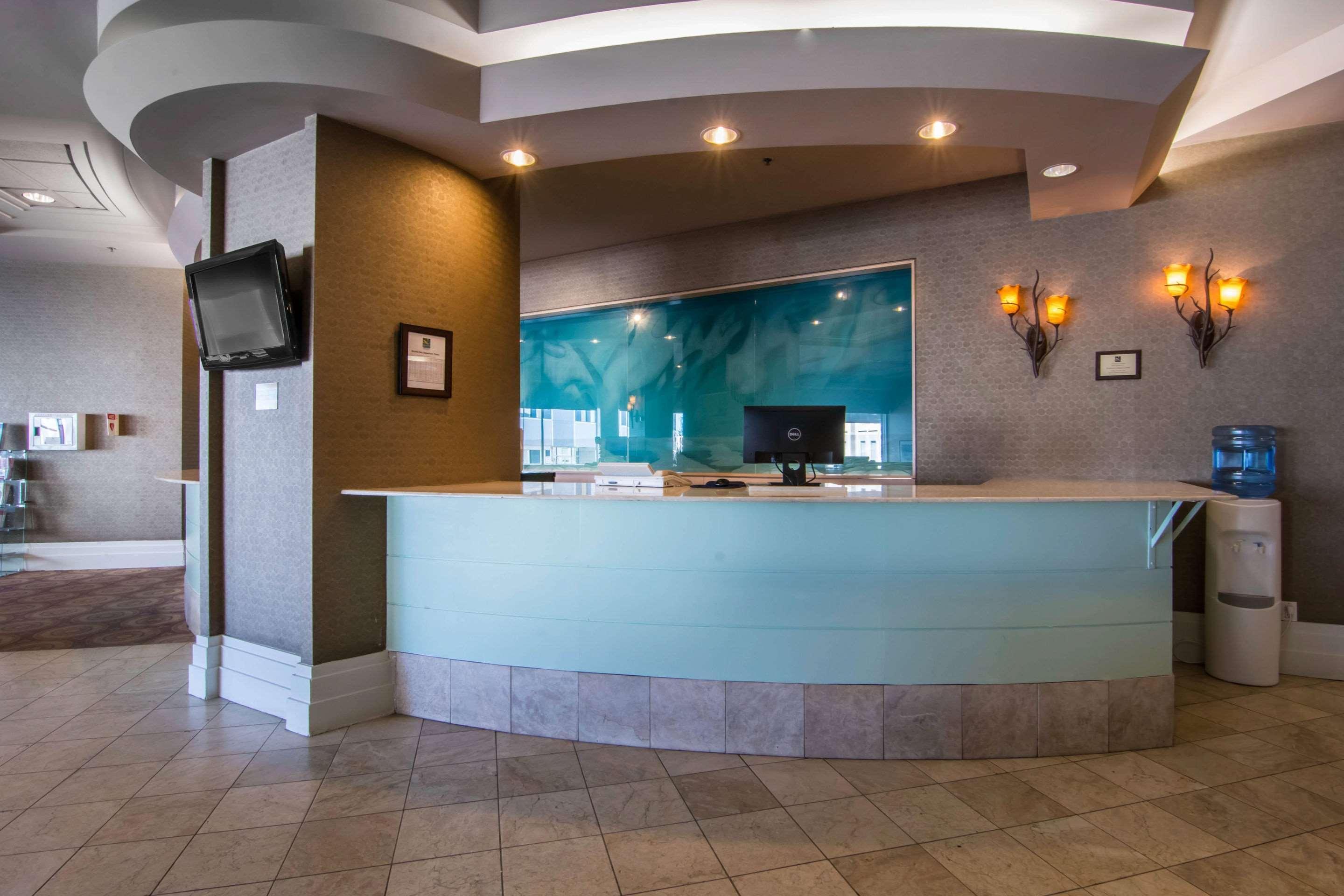 Quality Inn & Suites Yellowknife Exterior foto